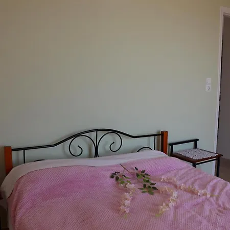 Sofia-maria Apartment *